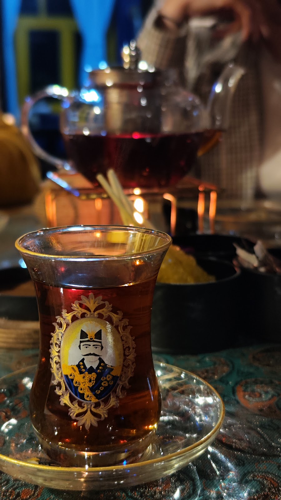 کافی شاپ کشتی نقره ایی، تصویر ۲