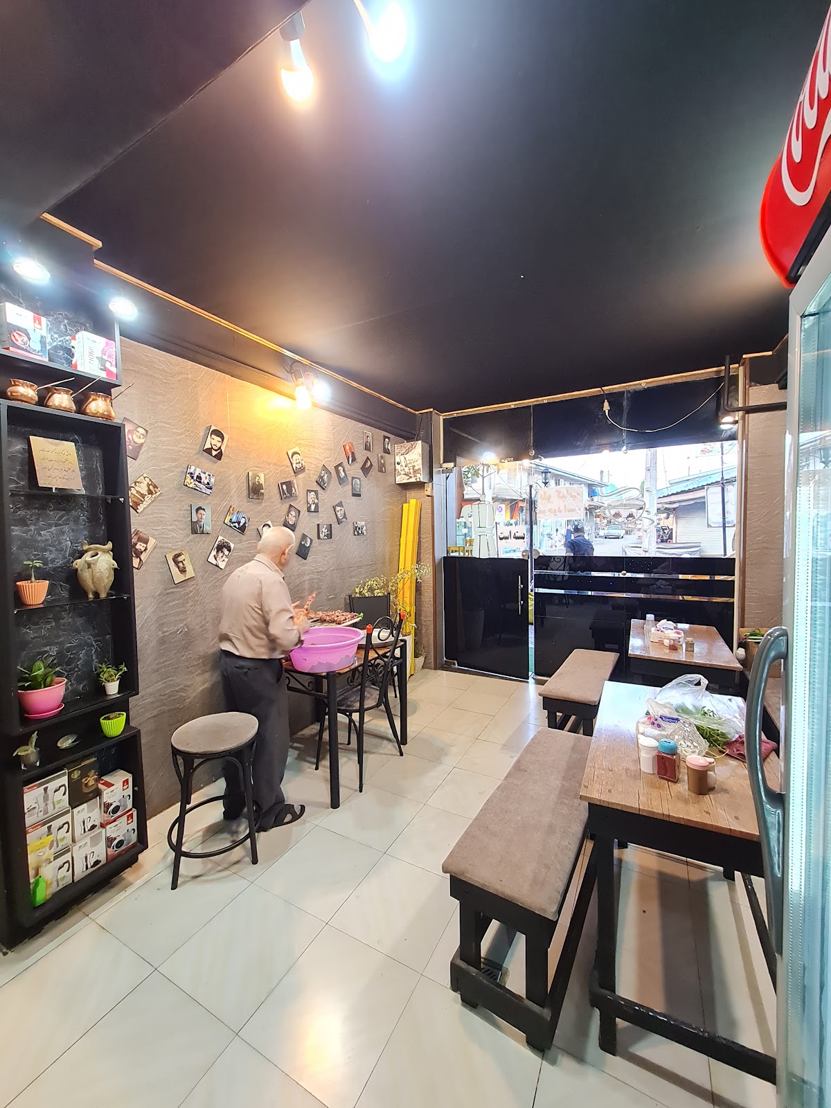 کافه نیایش، تصویر ۳