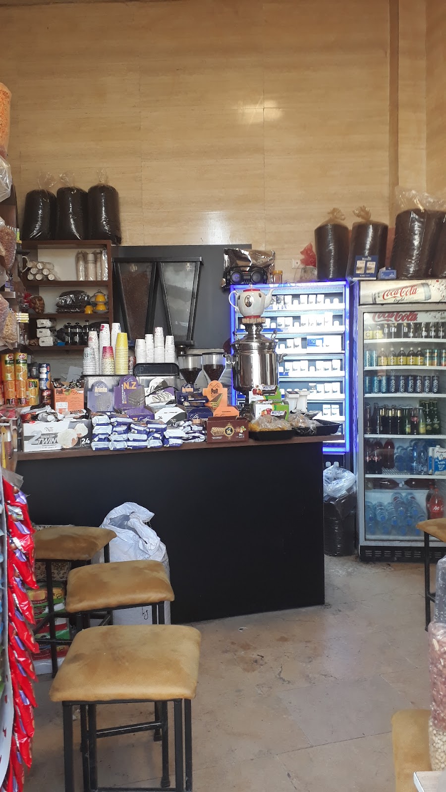 کافه سجاد، تصویر ۲