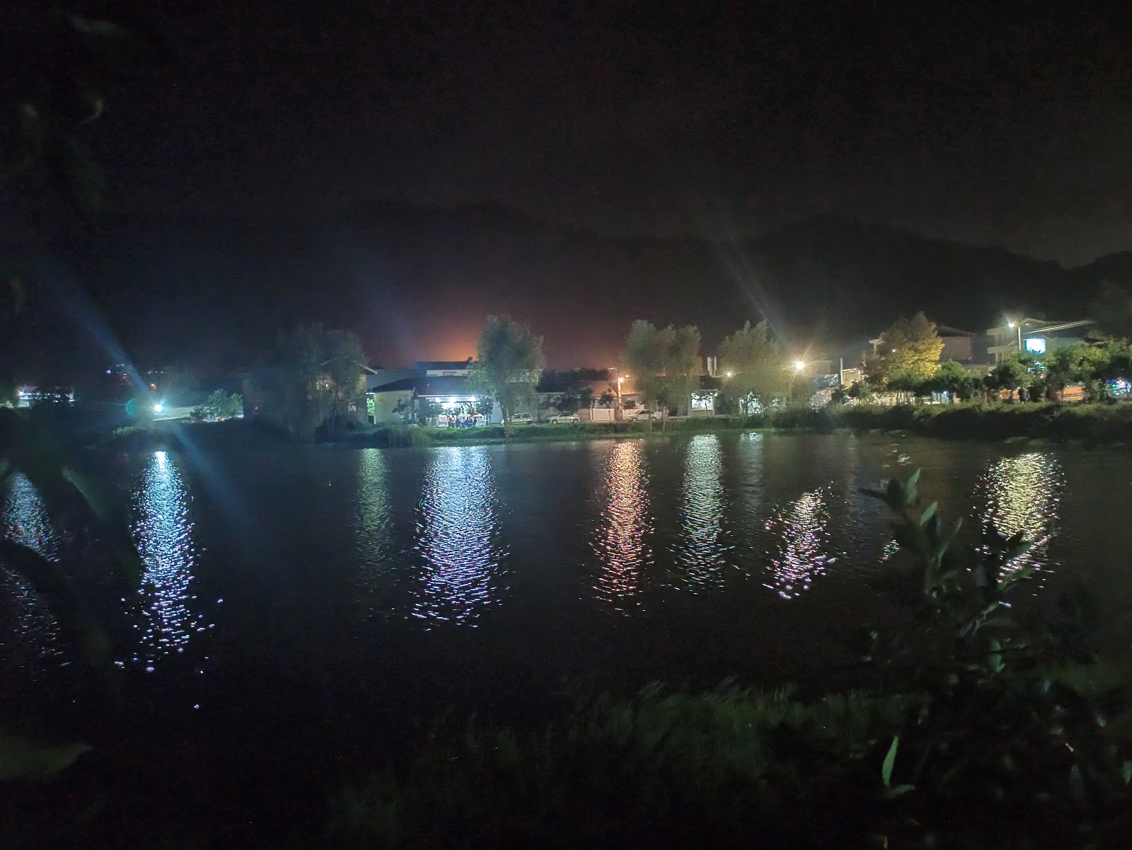 کافه دارک، تصویر ۶