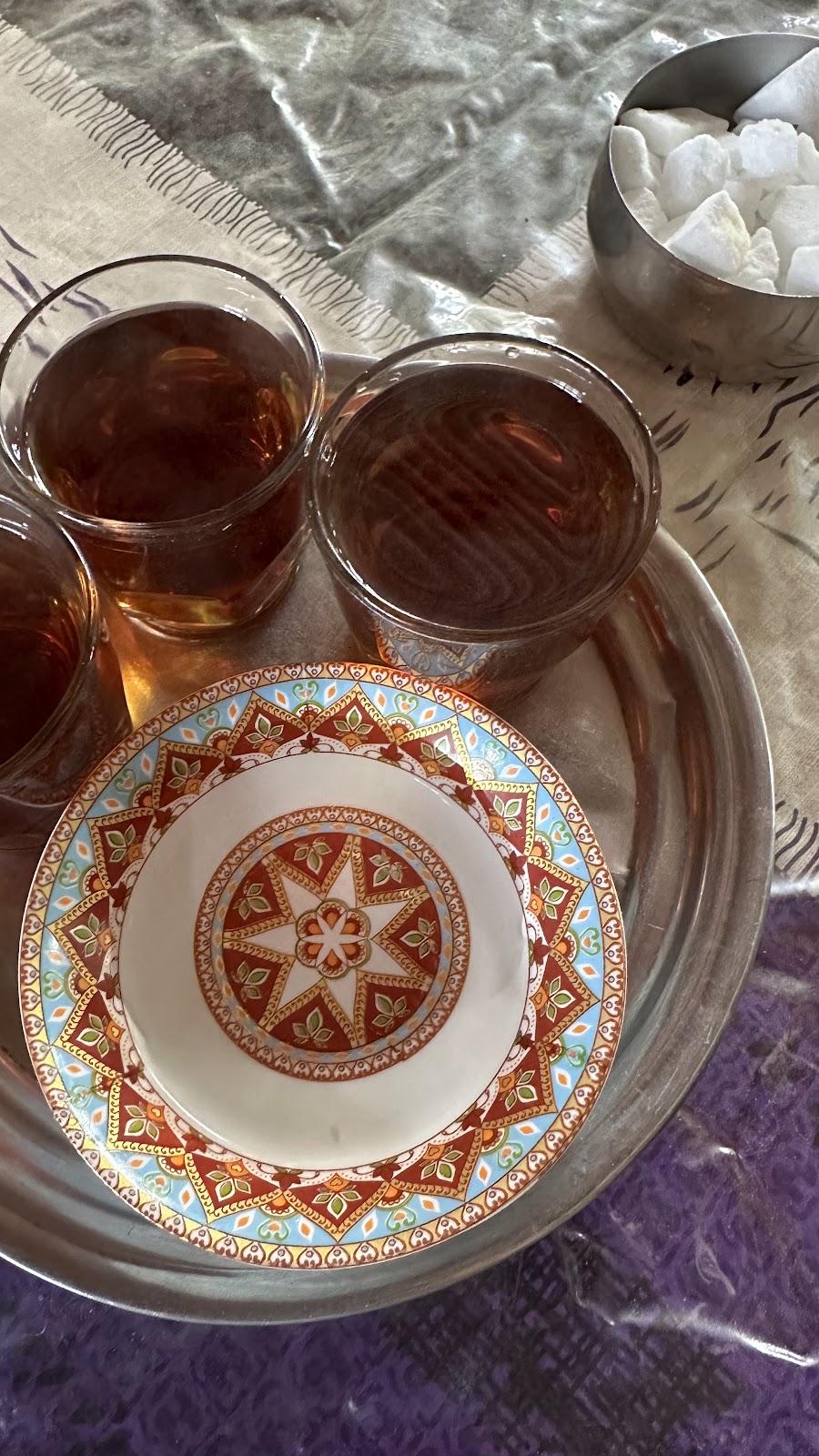قهوه خانه حسن اقا، تصویر ۴