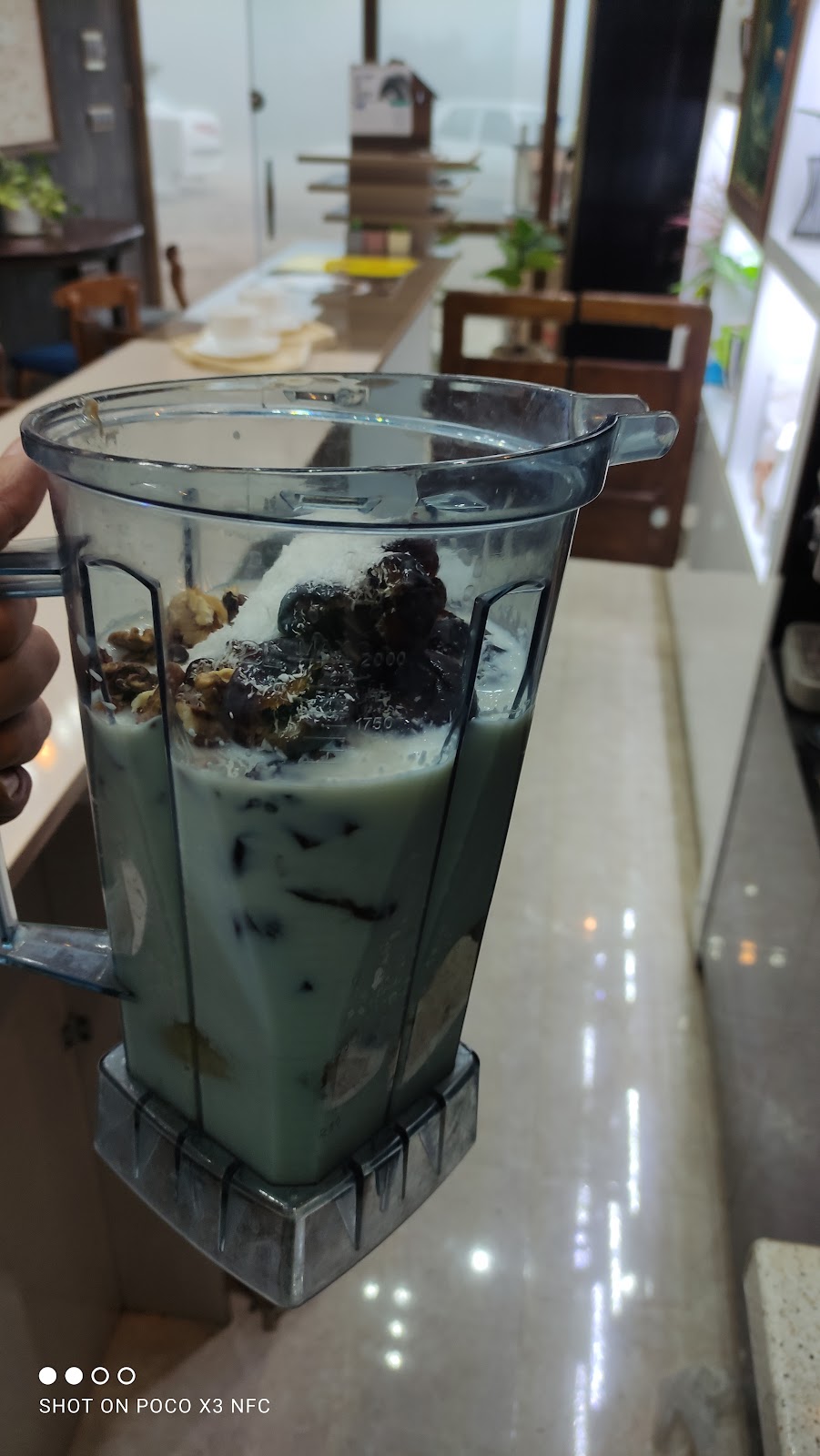 کافه کولاک، تصویر ۸