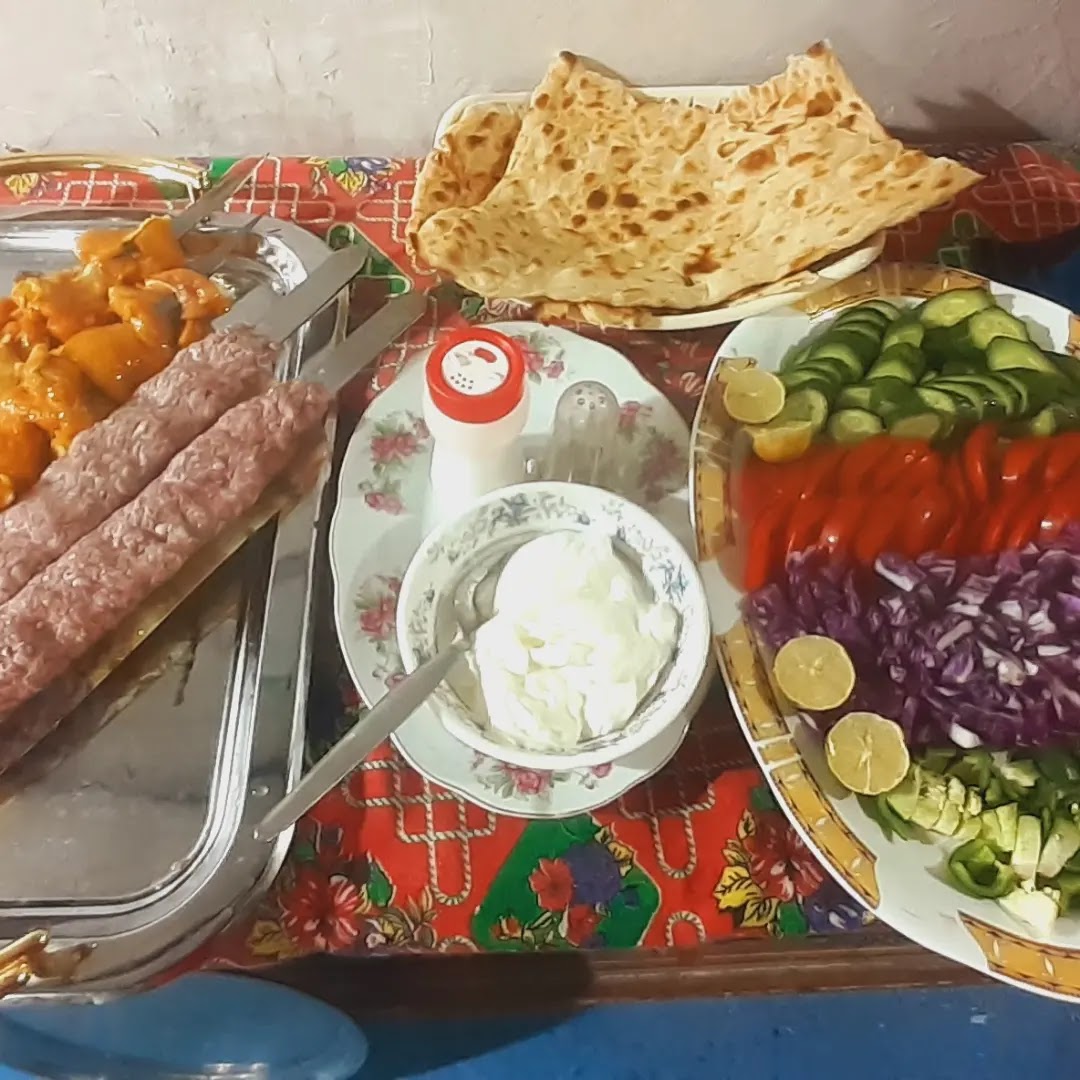 کافه کوروش جوبن، تصویر ۲
