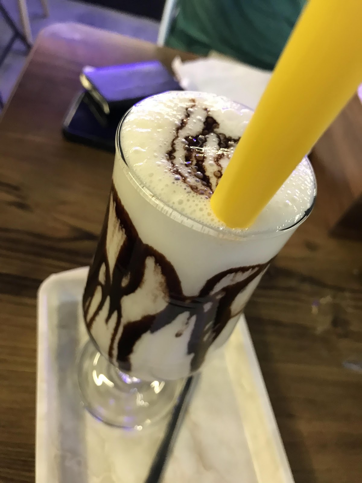 کافی شاپ 56، تصویر ۴
