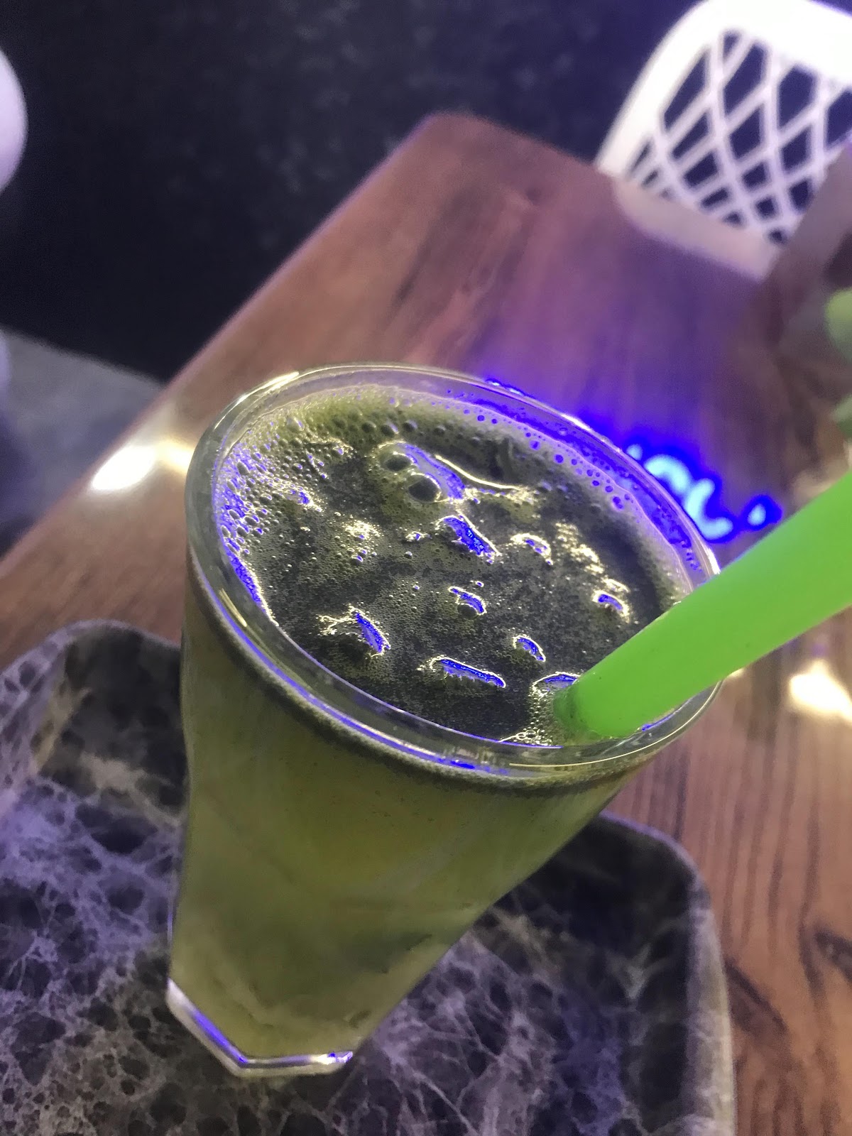 کافی شاپ 56، تصویر ۶