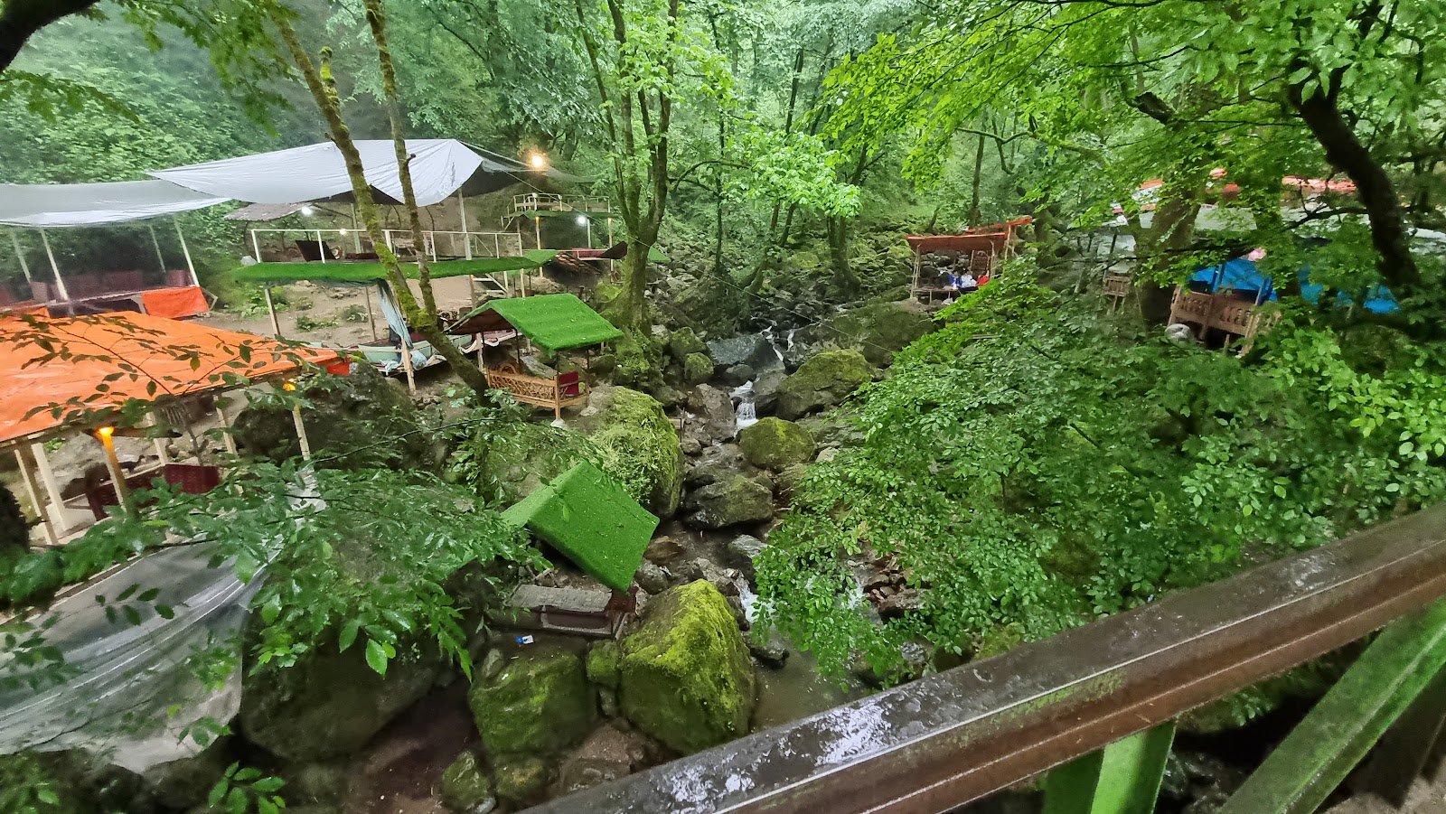 سفره خانه کوه سنگی، تصویر ۲
