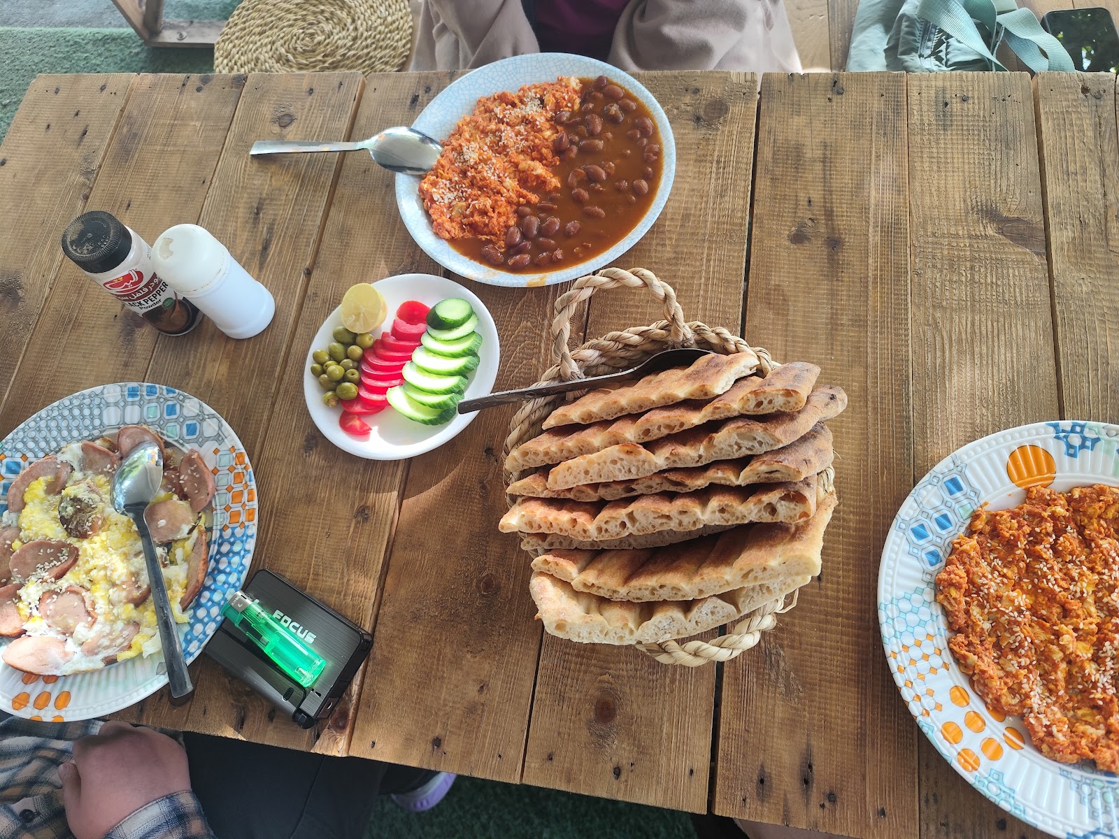 پیکولو کافه، تصویر ۲