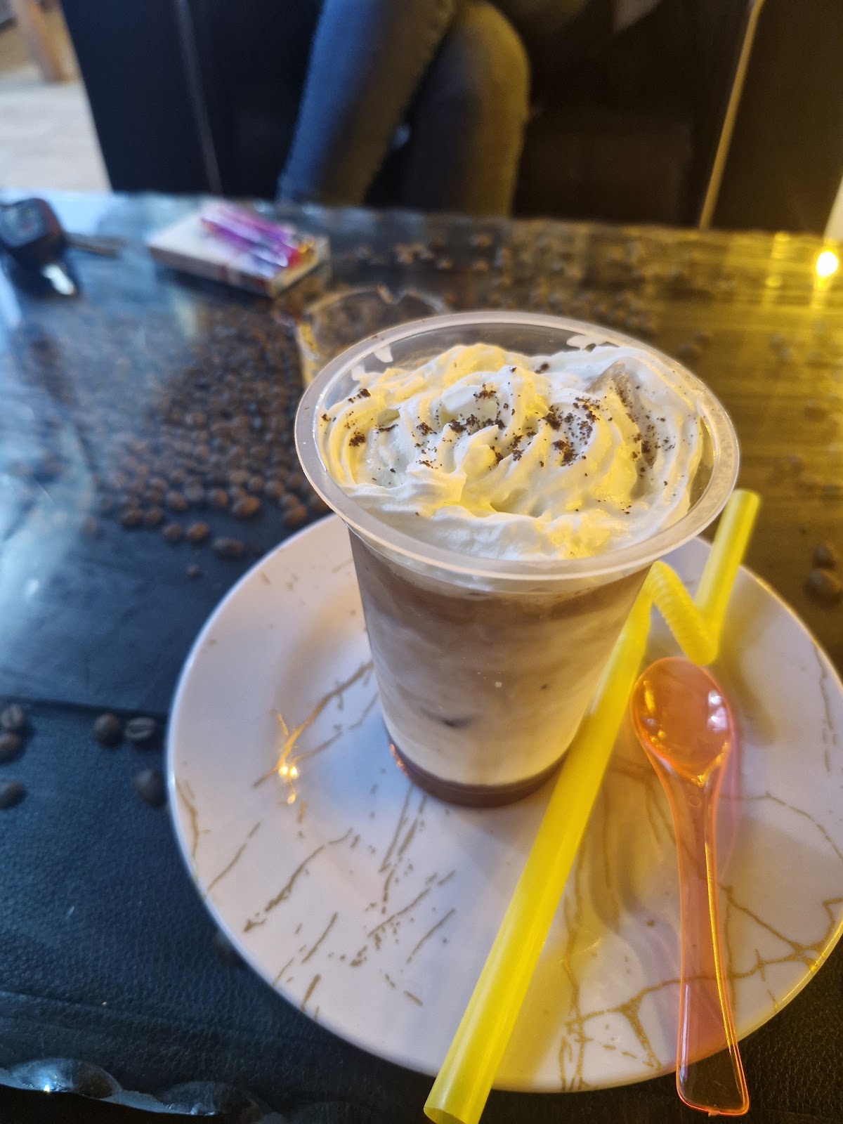کافه فرزام، تصویر ۲