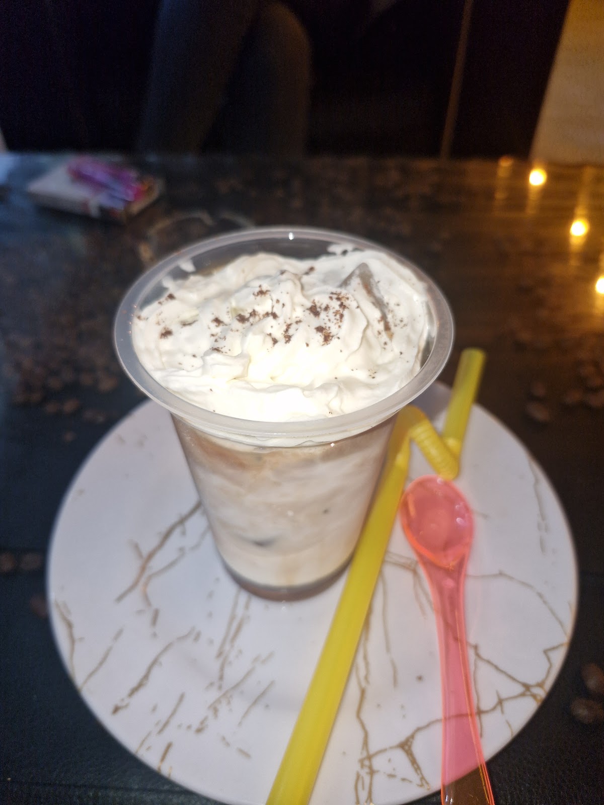 کافه فرزام، تصویر ۴