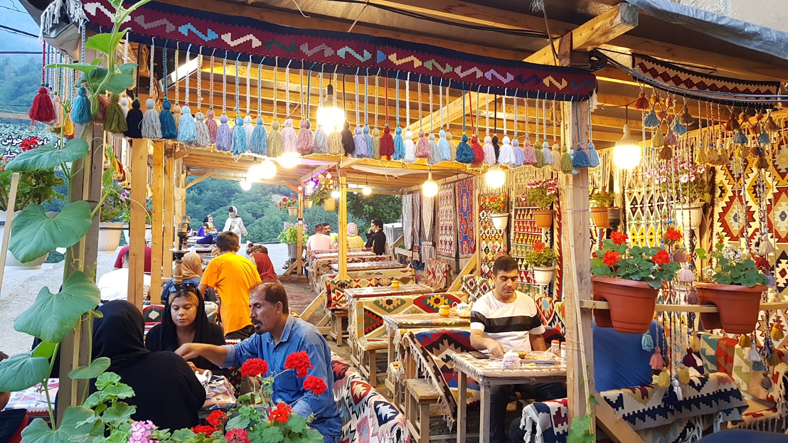 کافه سنتی کوهسار، تصویر ۲