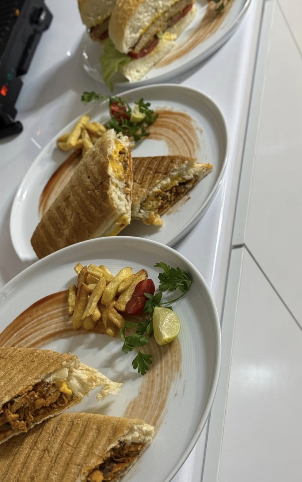 کافه شیرینی‌پزی، تصویر ۶