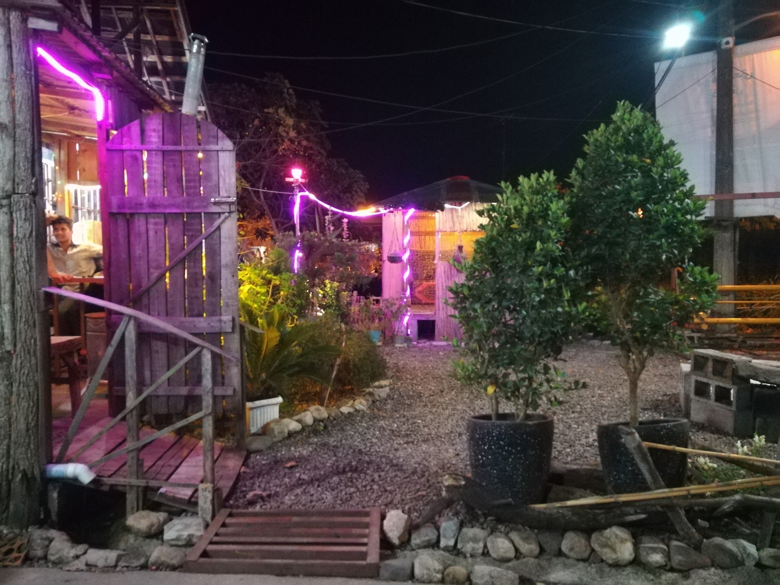 علی کافه، تصویر ۸