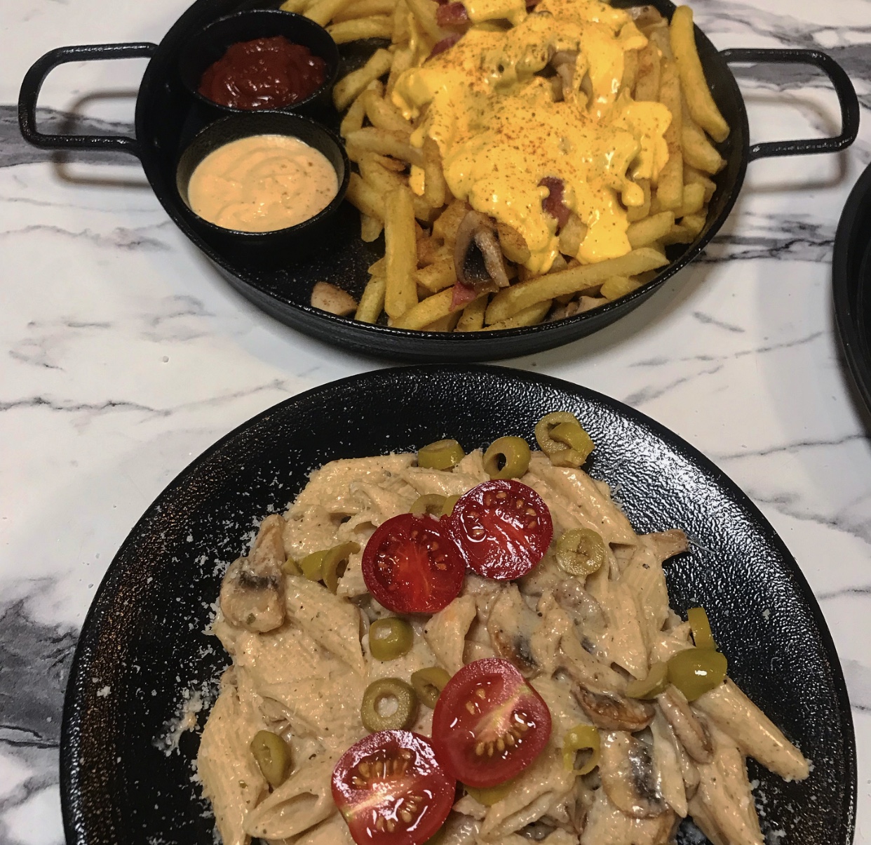 کافه دژار، تصویر ۶