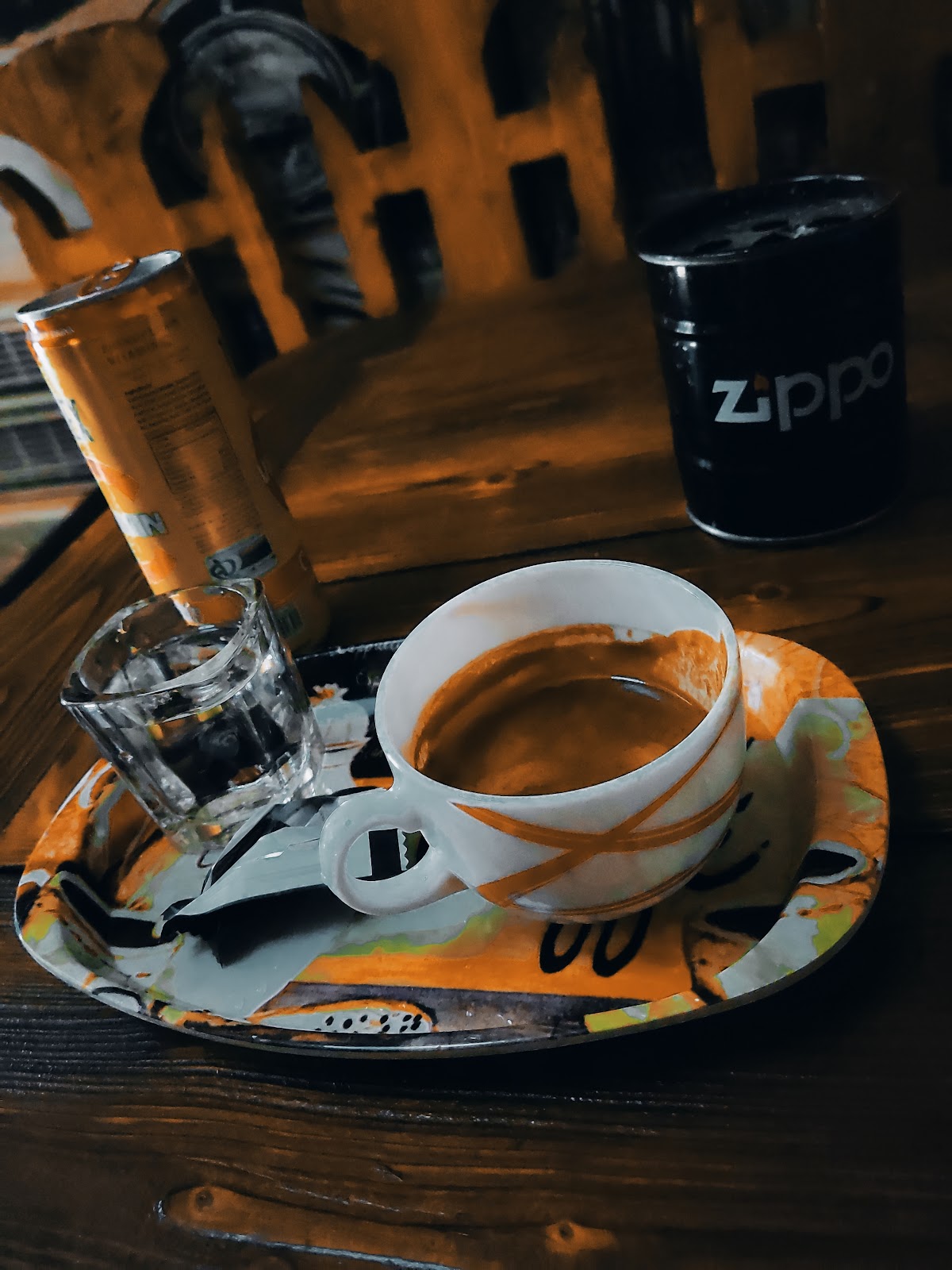 کافه پلاس، تصویر ۳