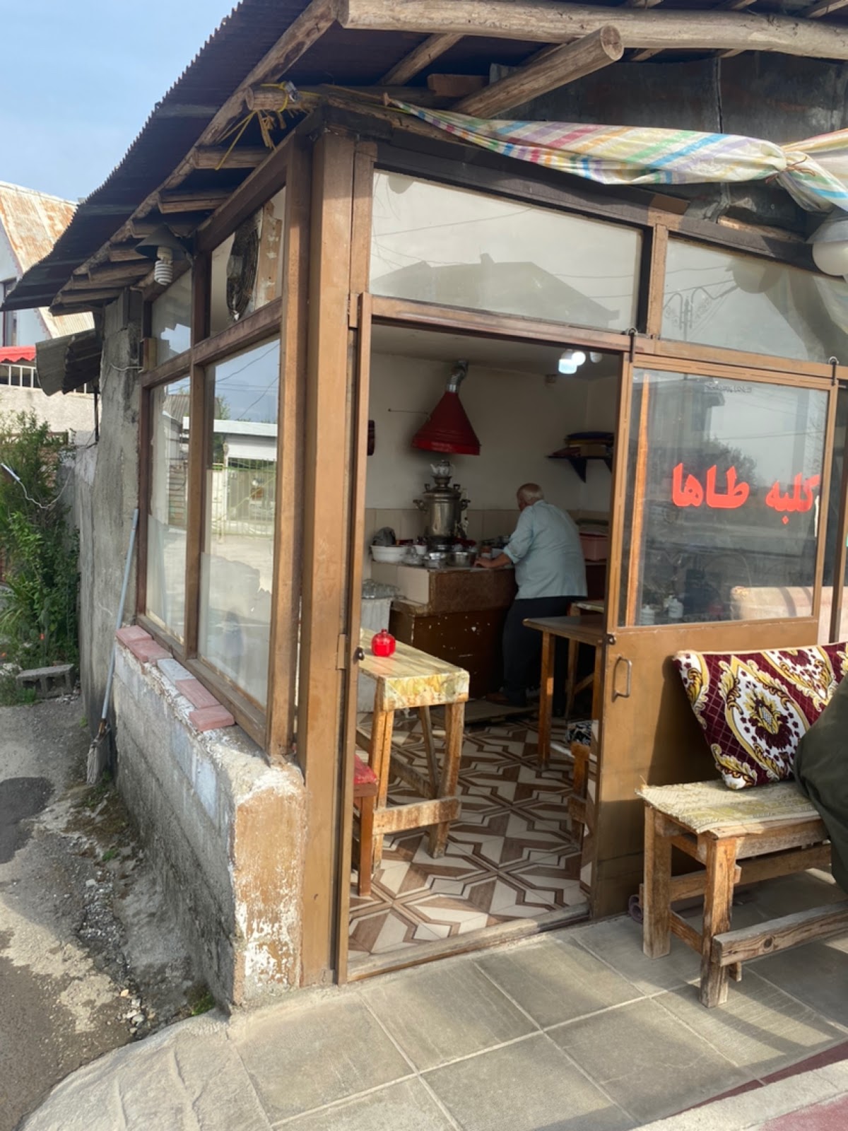 چایخانه کلبه طاها، تصویر ۲