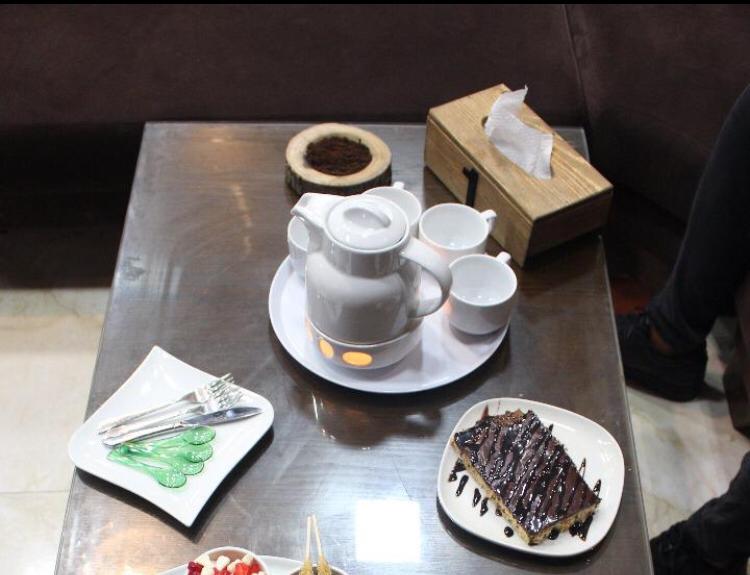 کافه رستوران، تصویر ۲