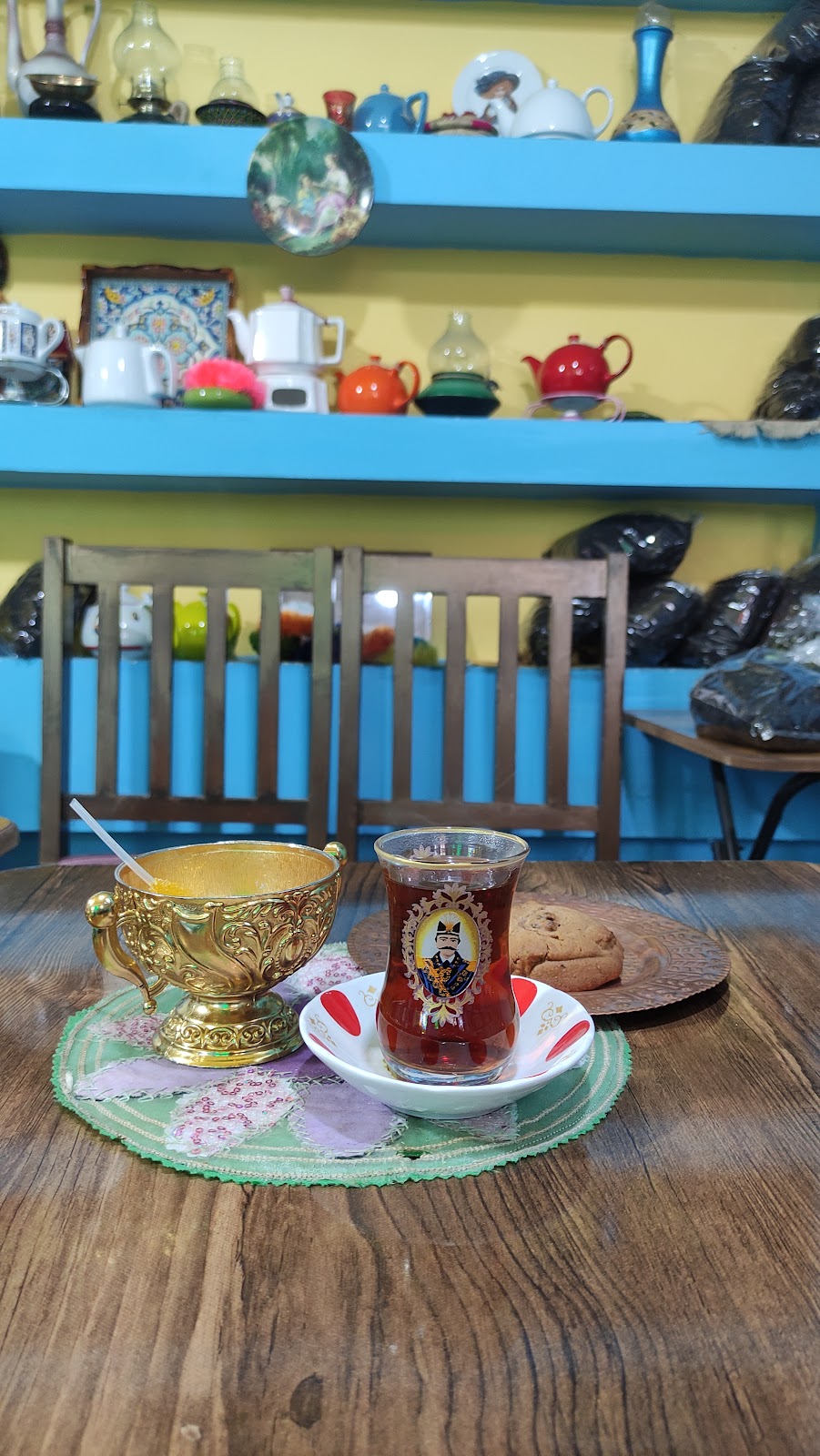 کافه عمو حسن، تصویر ۷