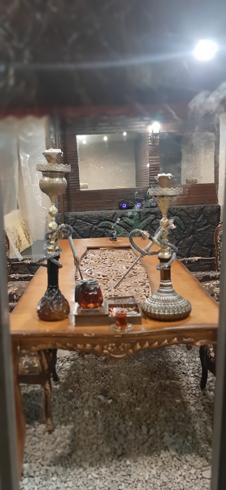 کافه کبابی کلبه چوبی، تصویر ۲