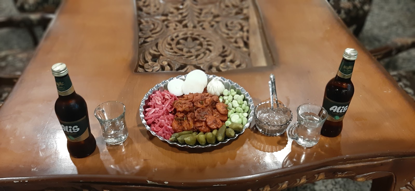 کافه کبابی کلبه چوبی، تصویر ۷