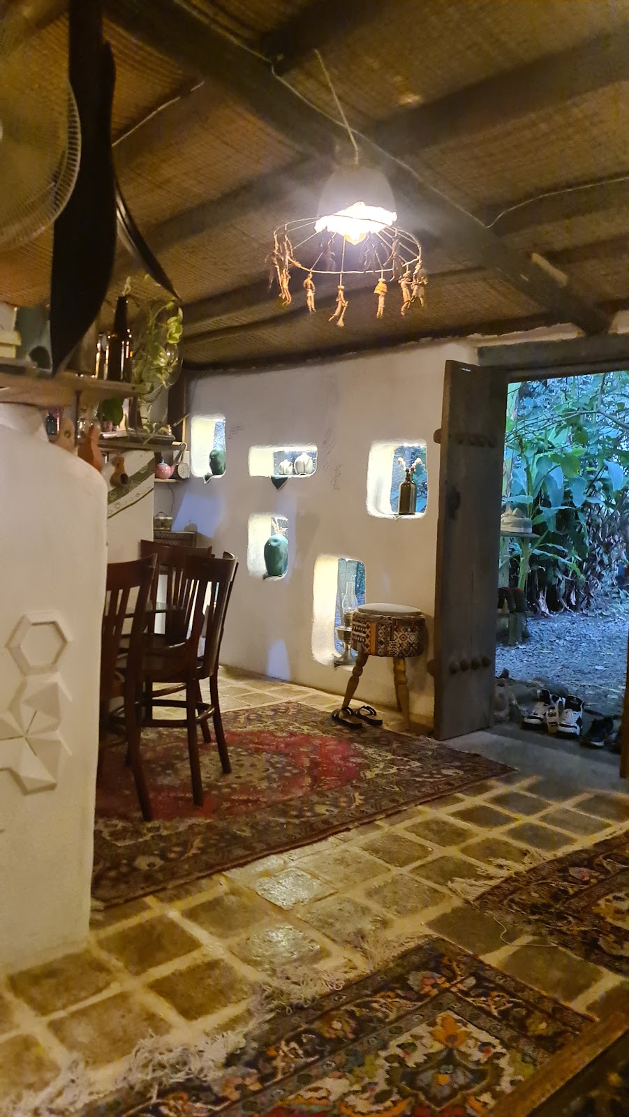 كافه برگ، تصویر ۷