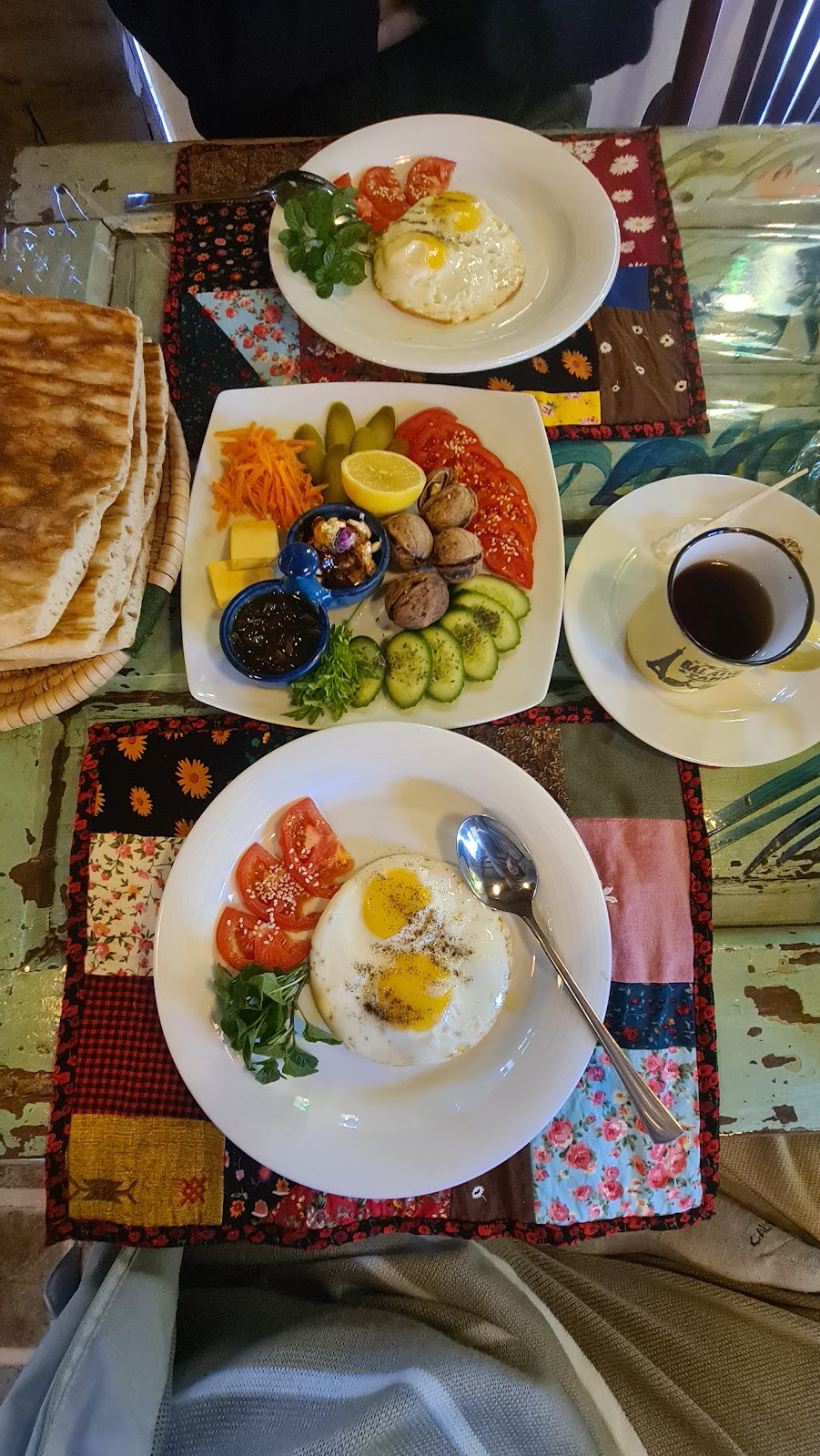 كافه برگ، تصویر ۸