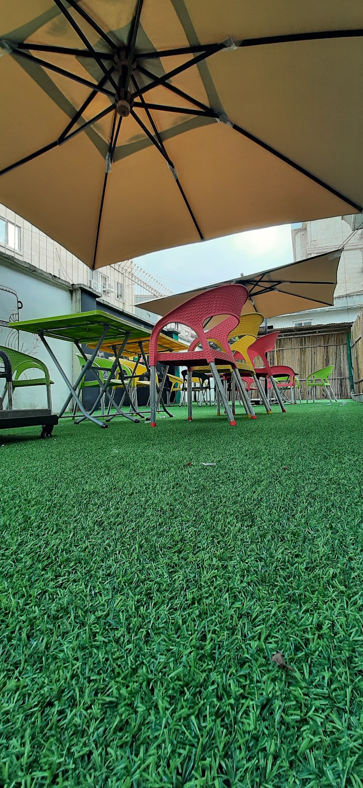 کافه مارکو، تصویر ۵