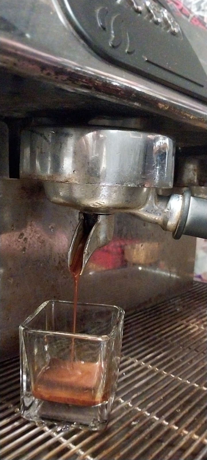 قهوه بابک، تصویر ۶
