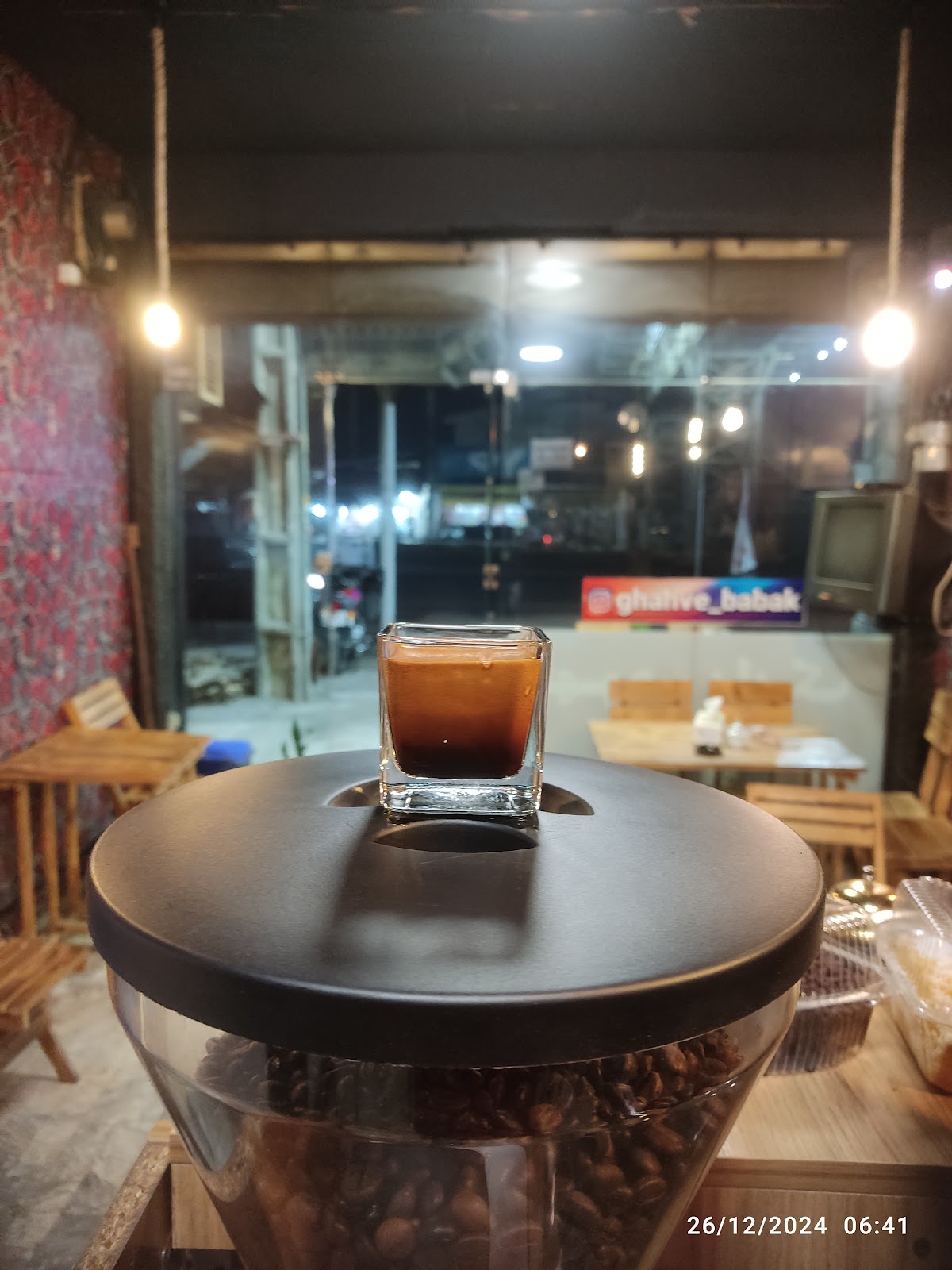 قهوه بابک، تصویر ۸