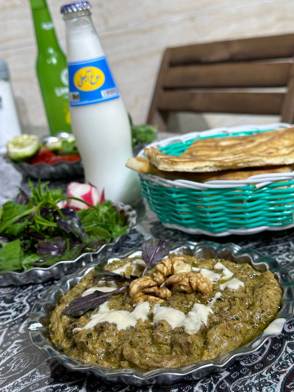 کافه میرزا، تصویر ۷