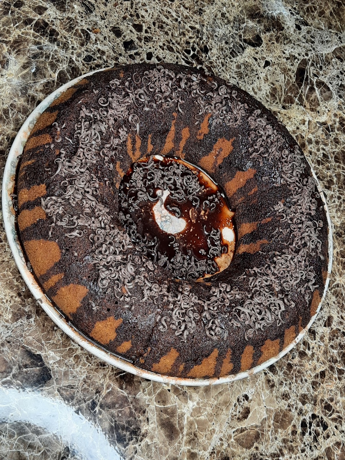 کافه رایکا، تصویر ۴