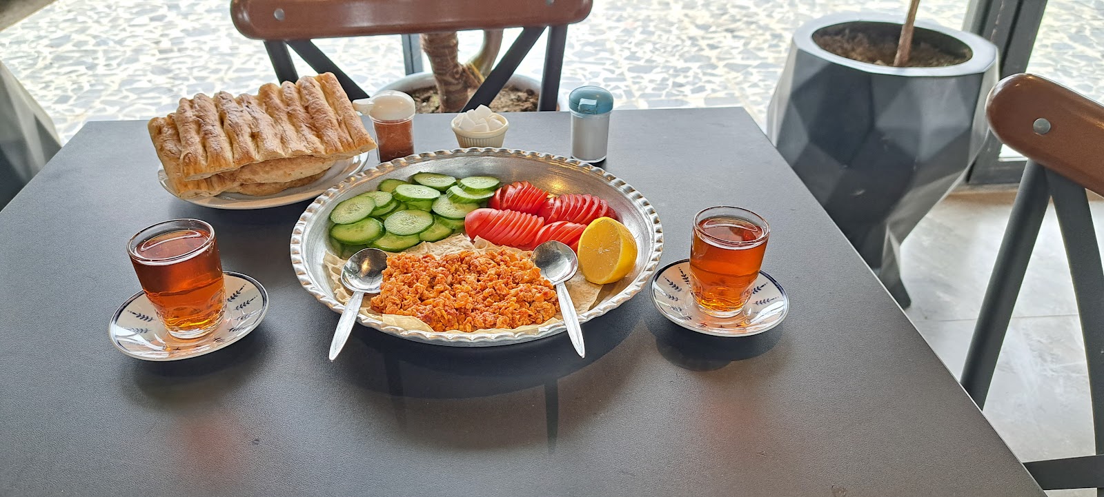 هاراباکس، تصویر ۲