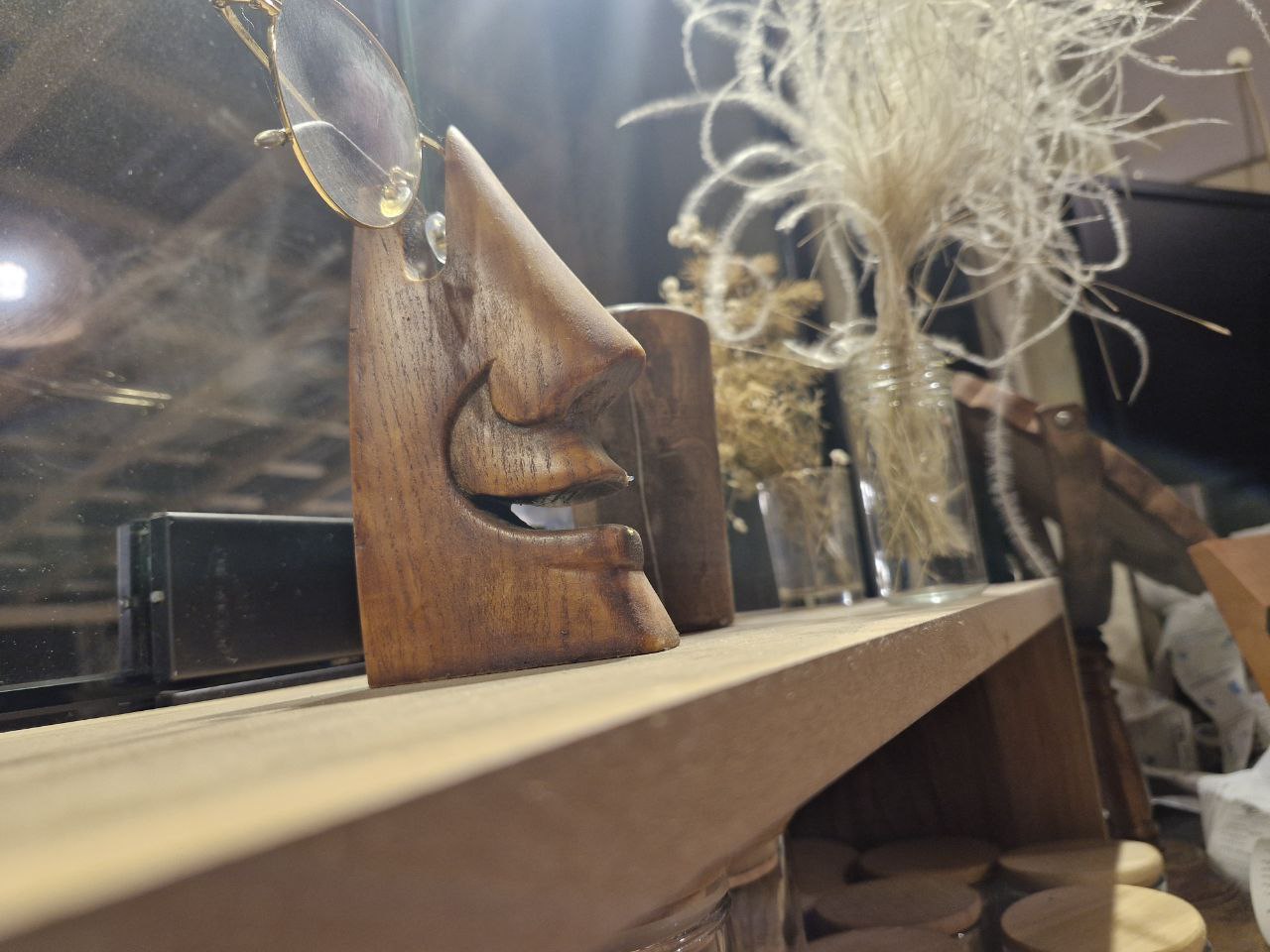 کافه ایرن، تصویر ۶