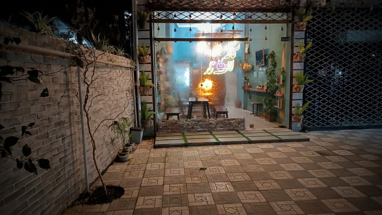 کافه لاله زار، تصویر ۸