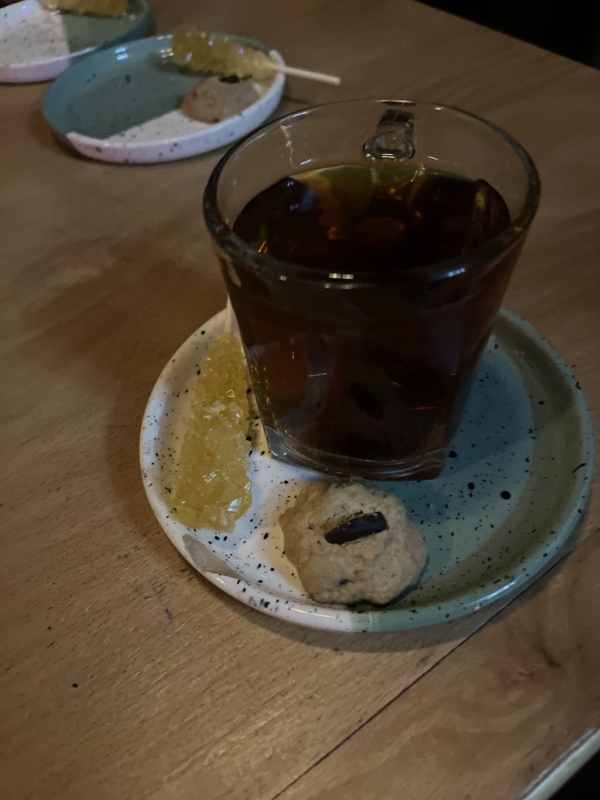 کافه تُ، تصویر ۶