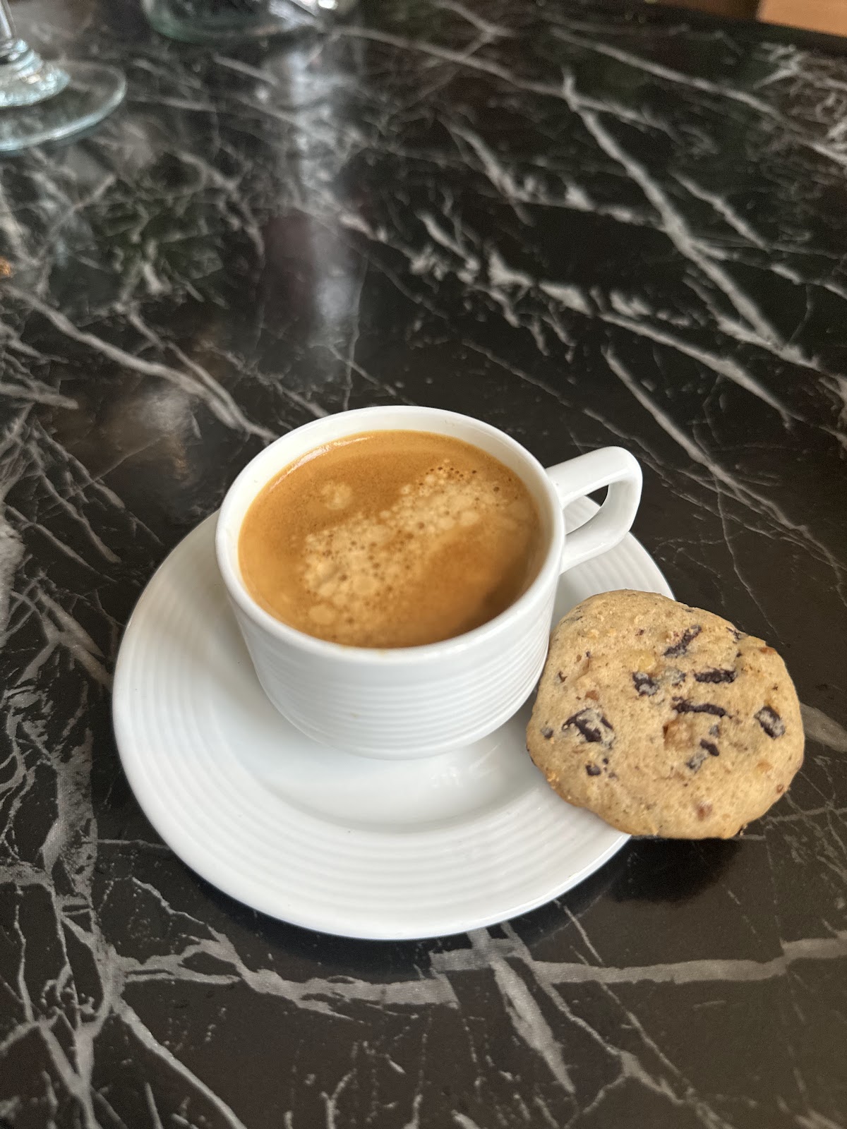 کافه مومنت، تصویر ۶