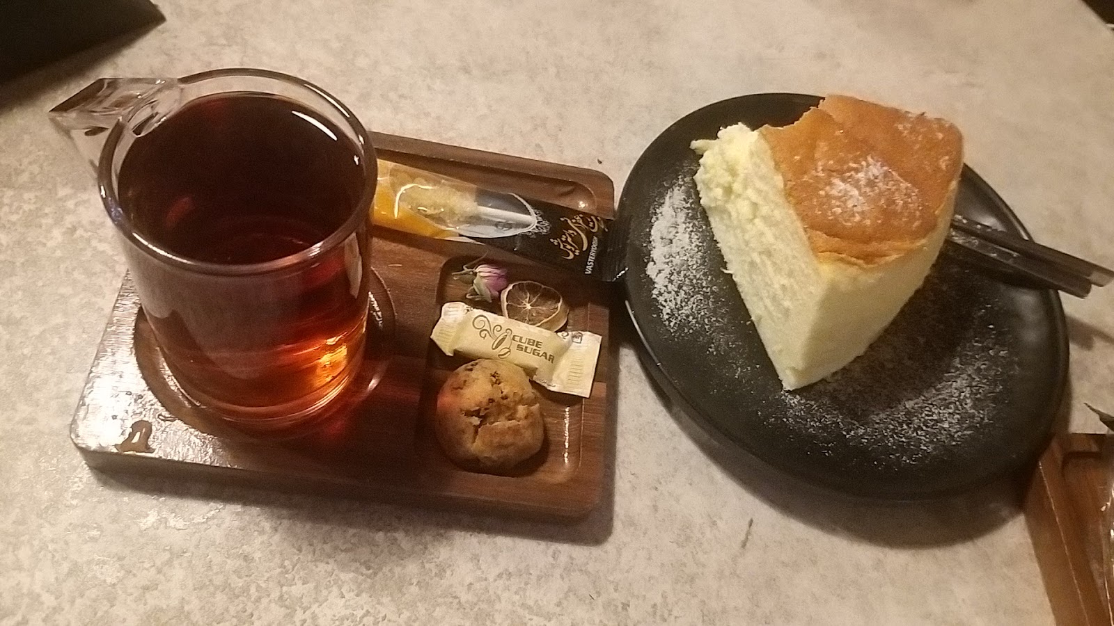 کافه مومنت، تصویر ۸