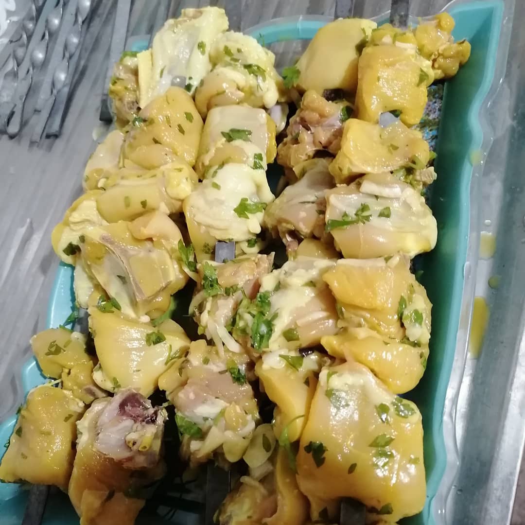 کافه ساحلی رنگین کمان، تصویر ۲