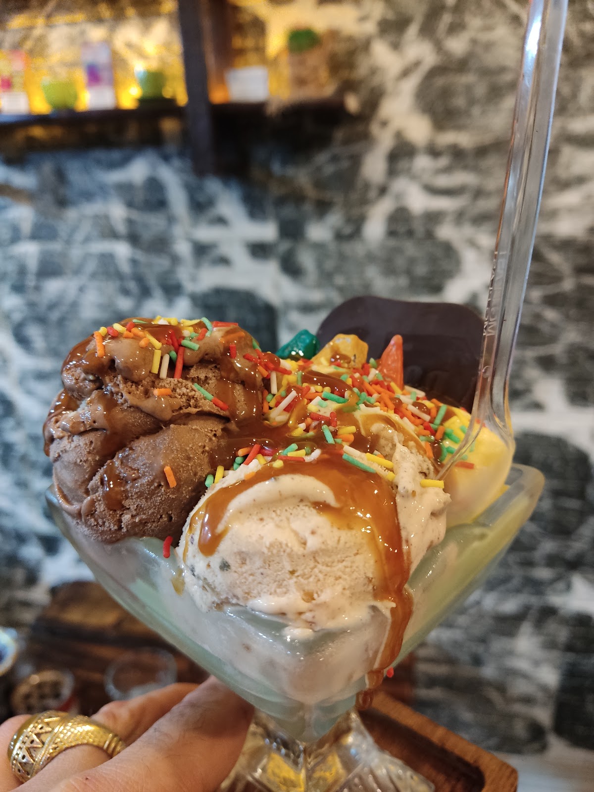 کافه پارسا، تصویر ۳