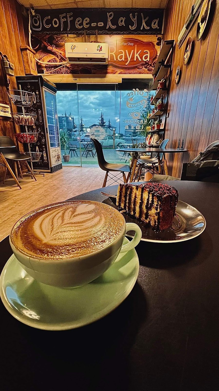 قهوه رایکا، تصویر ۲