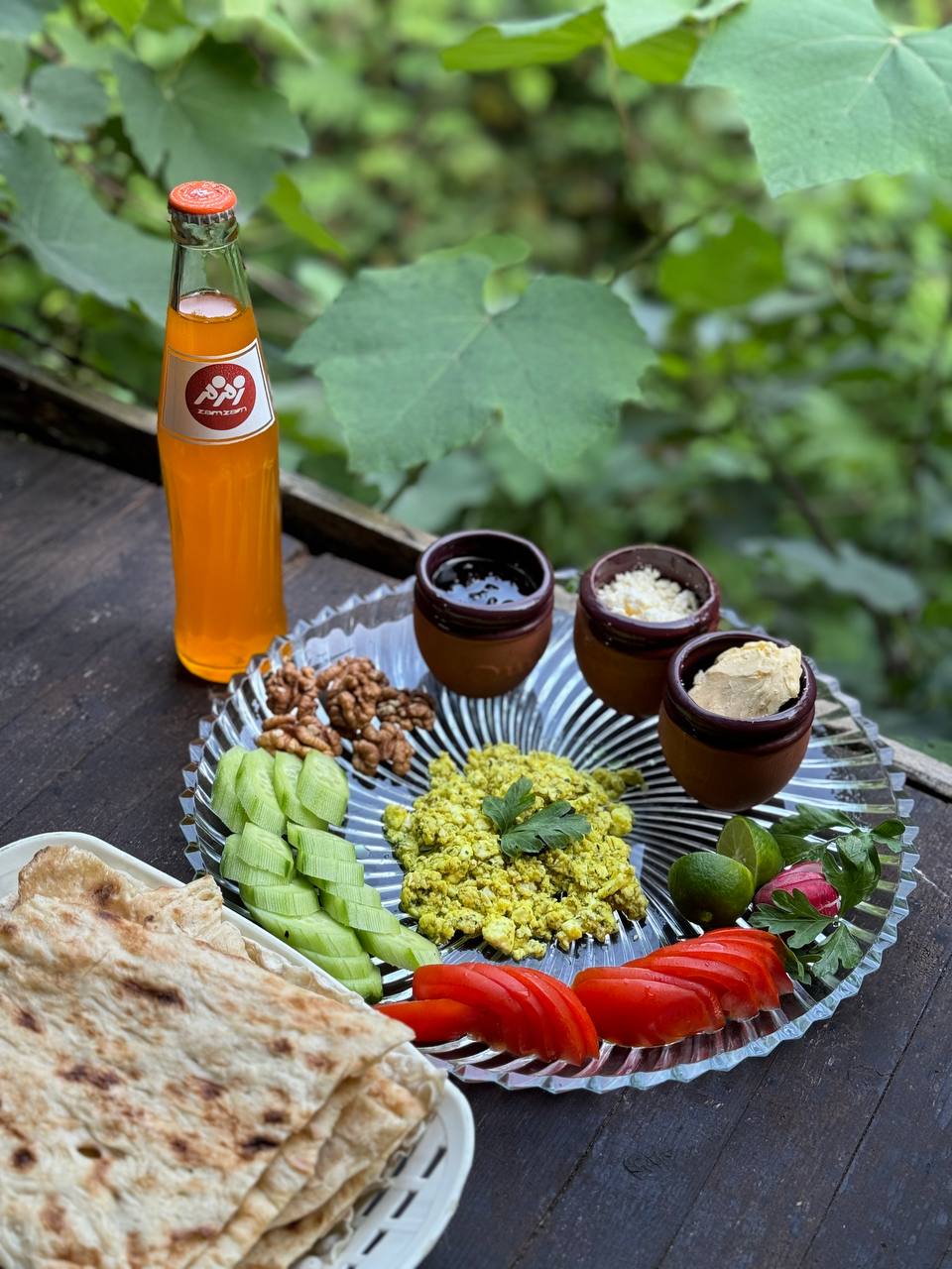 کافه آوای رود، تصویر ۶