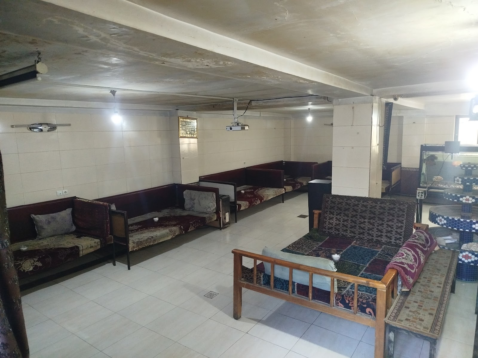 کافه فانوس، تصویر ۴