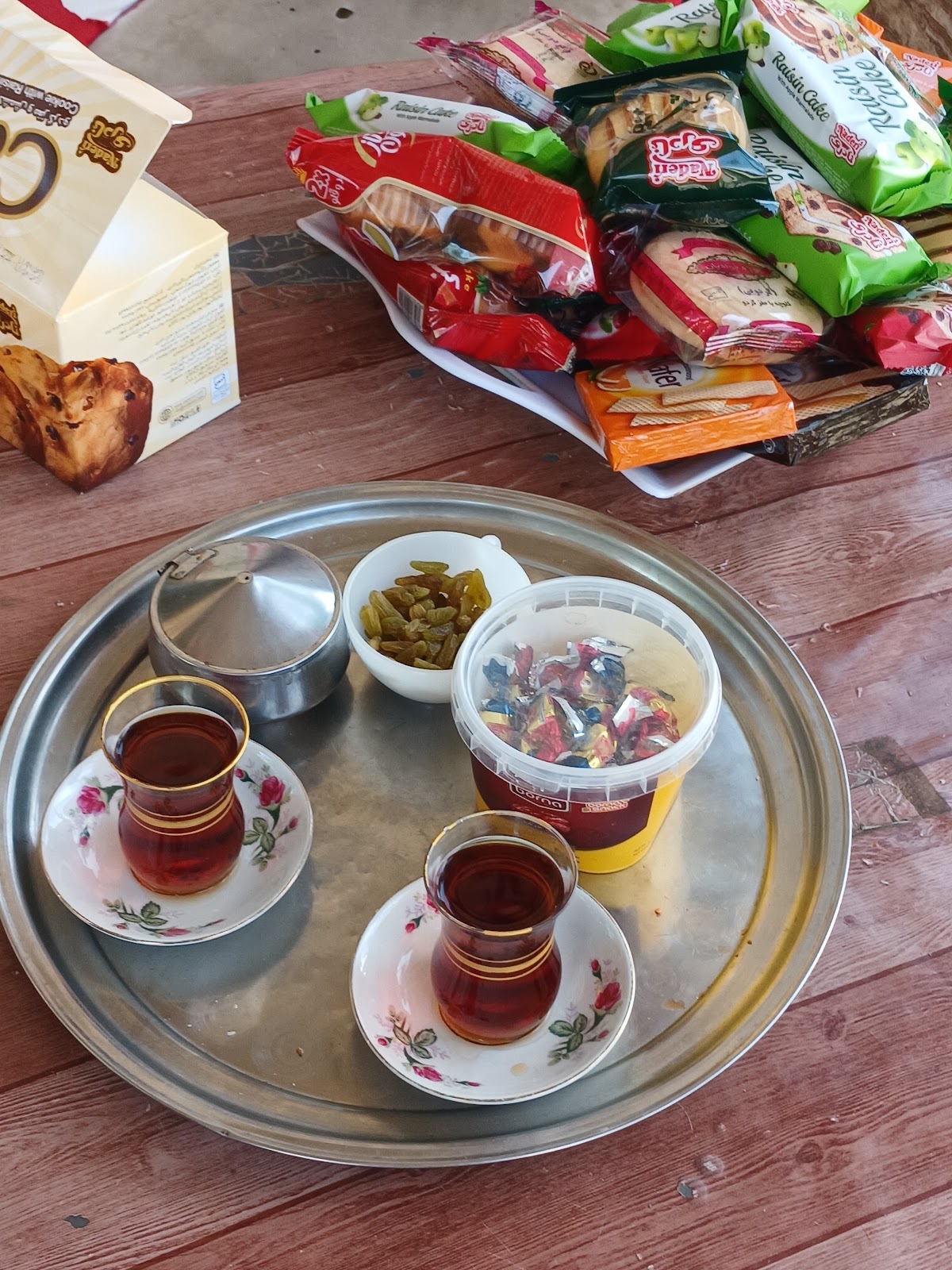 چایخانه دایی رضا، تصویر ۳