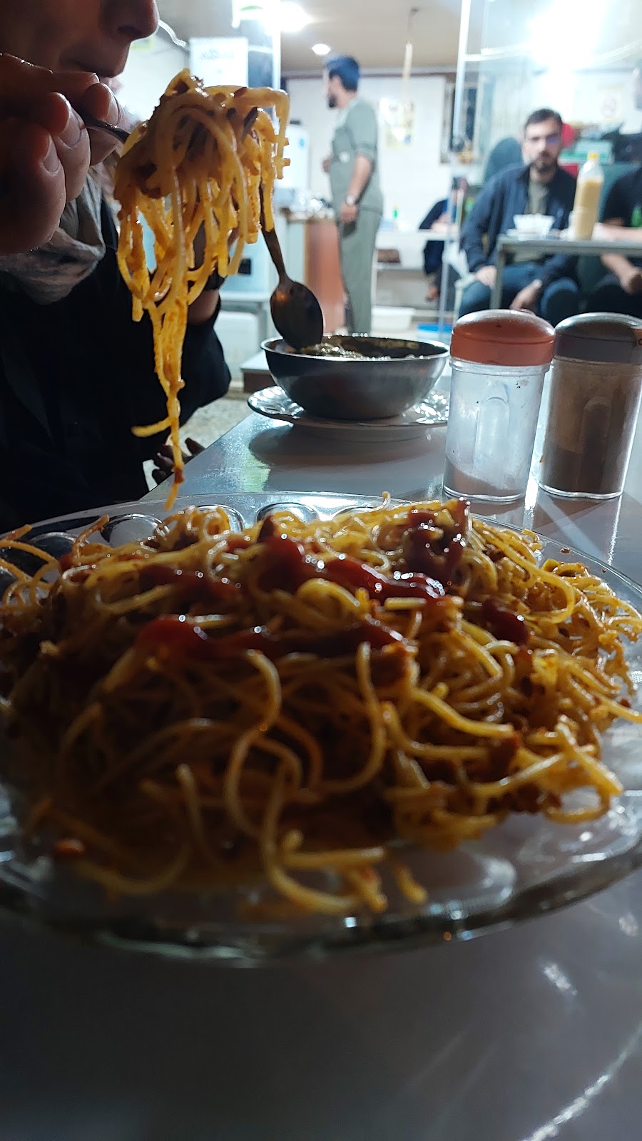 کافه عمو نعمت، تصویر ۴