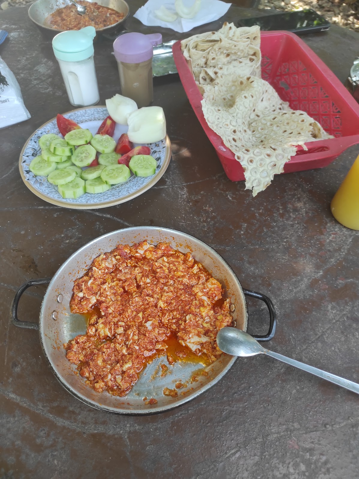 کافه نارنج (بابویی)، تصویر ۳