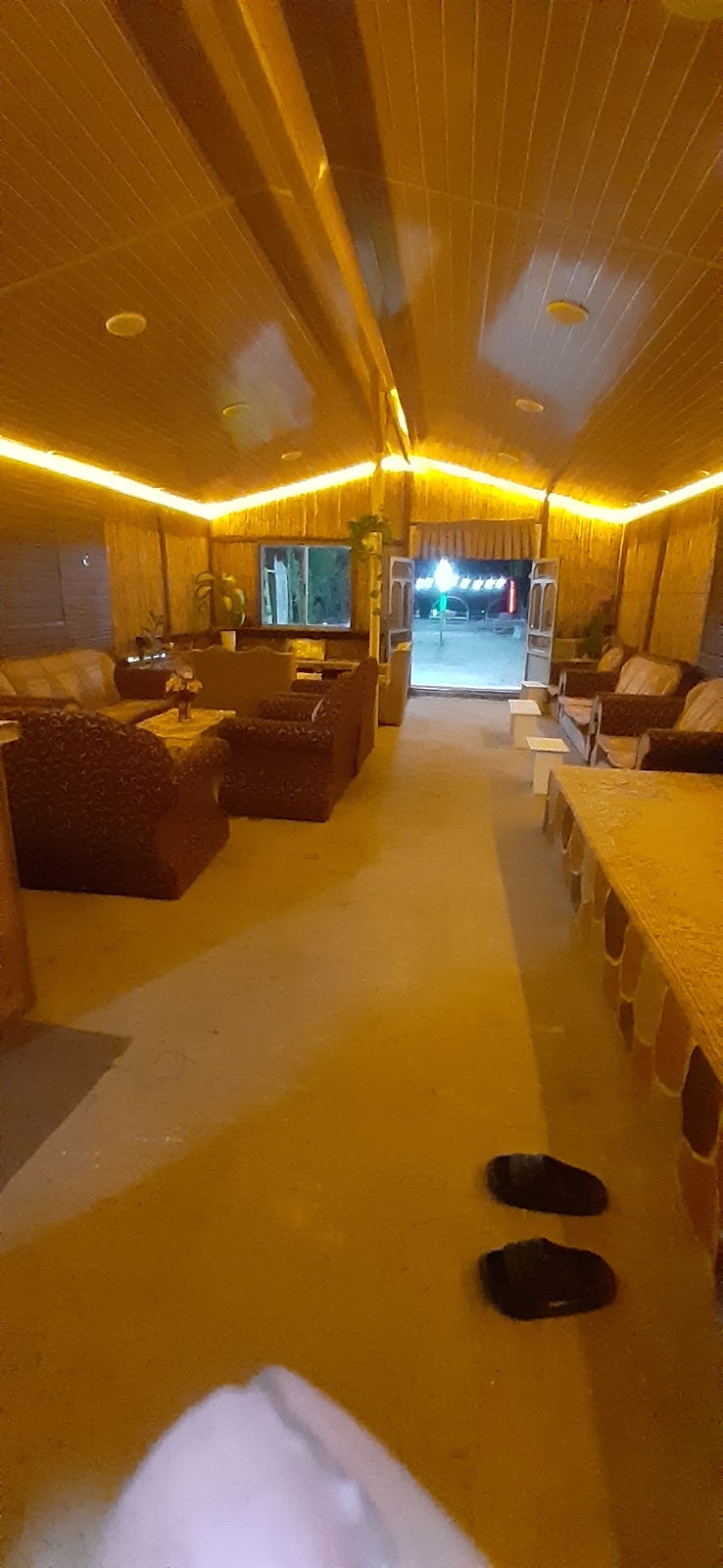 کافه ساحلی سامیار، تصویر ۵