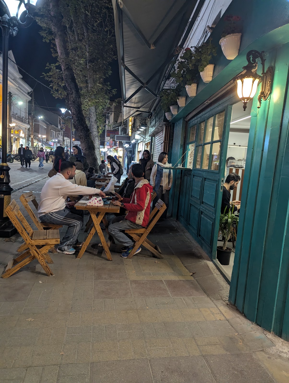 کافه یار، تصویر ۳
