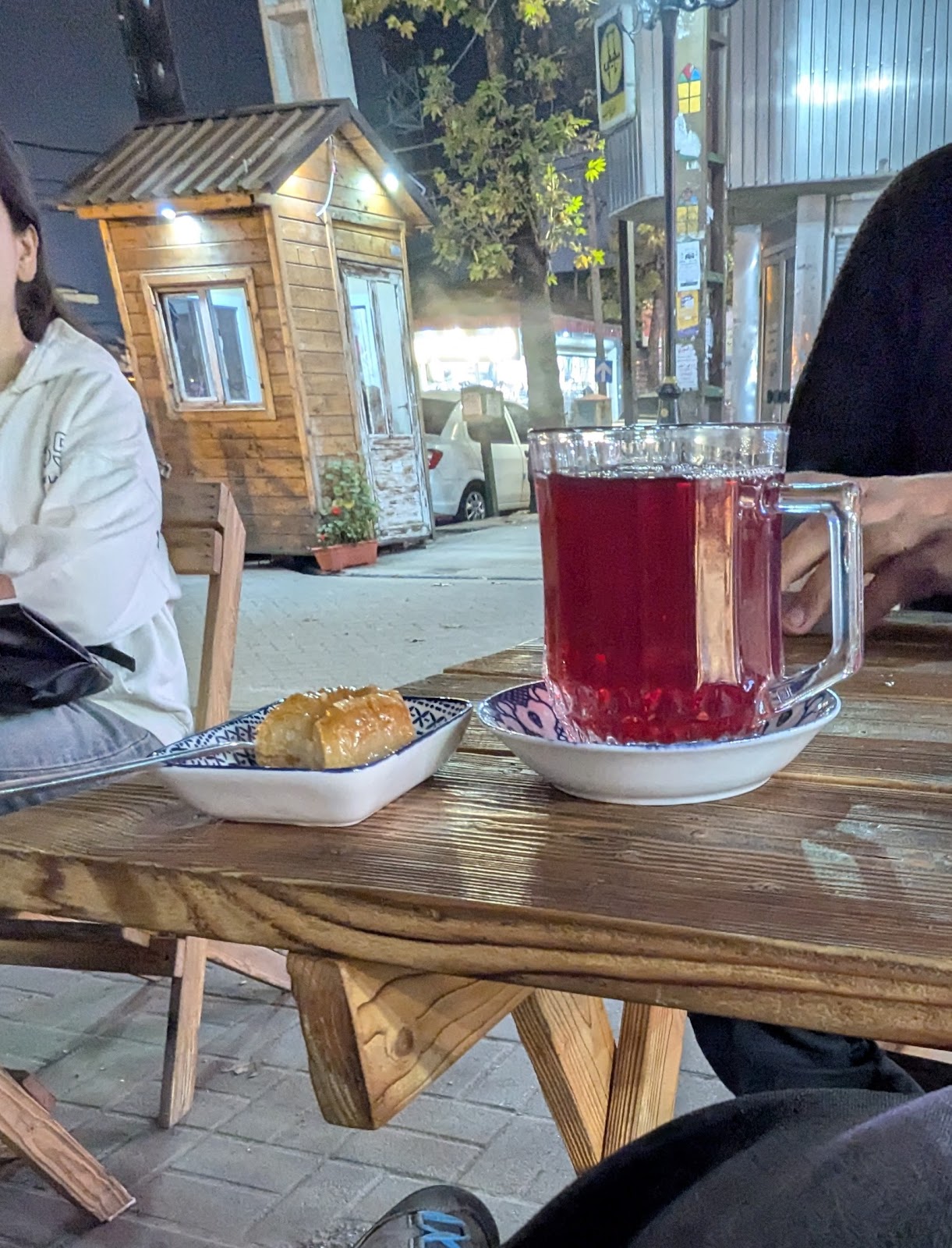 کافه یار، تصویر ۴
