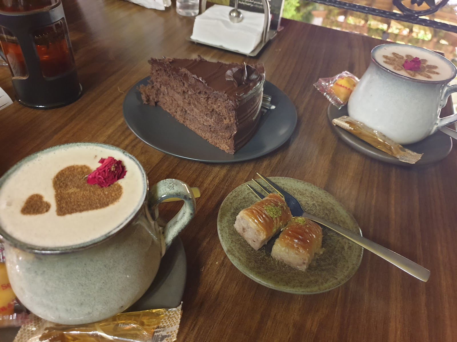 کافه اودین، تصویر ۶