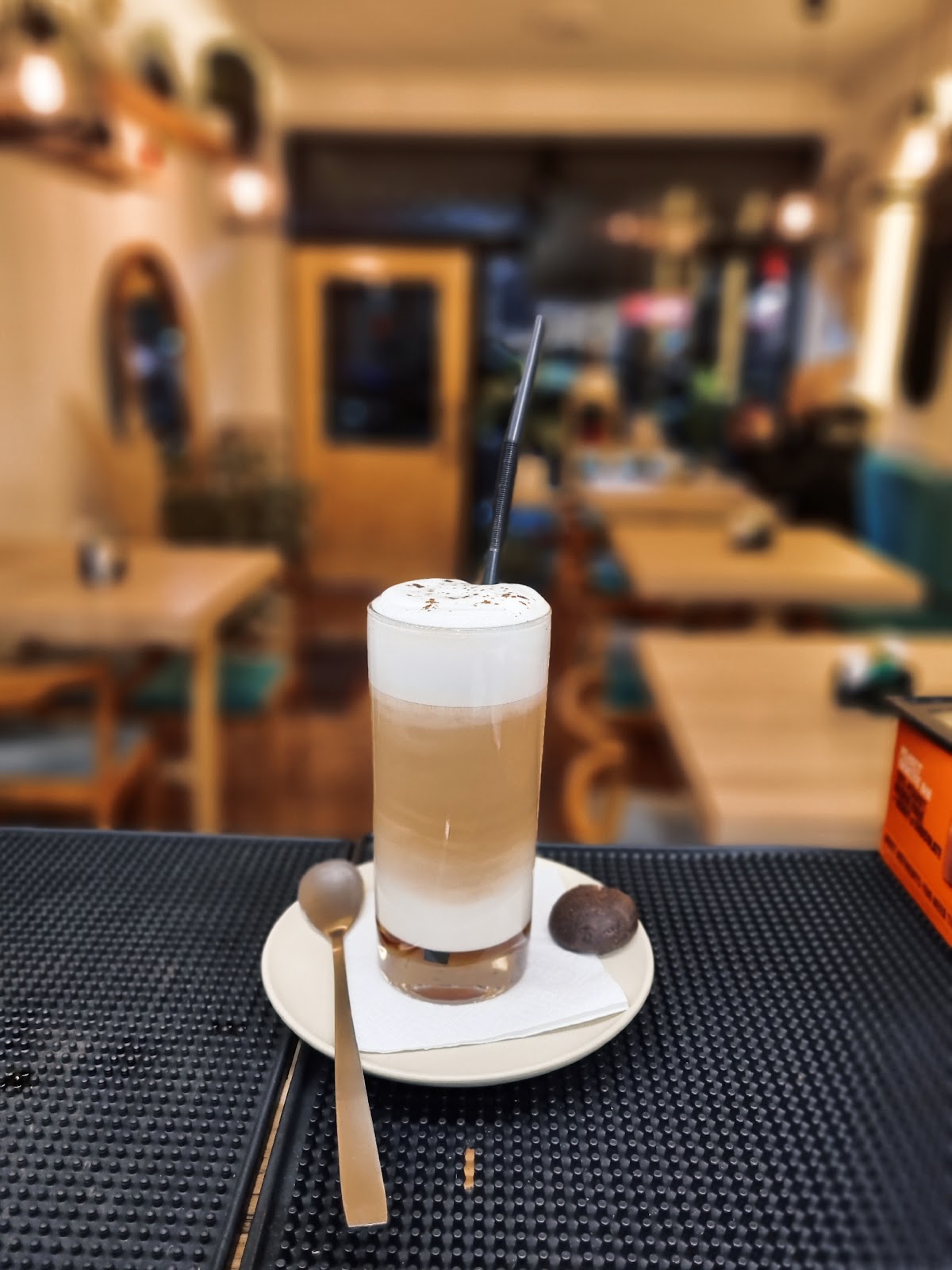 کافه رض، تصویر ۵