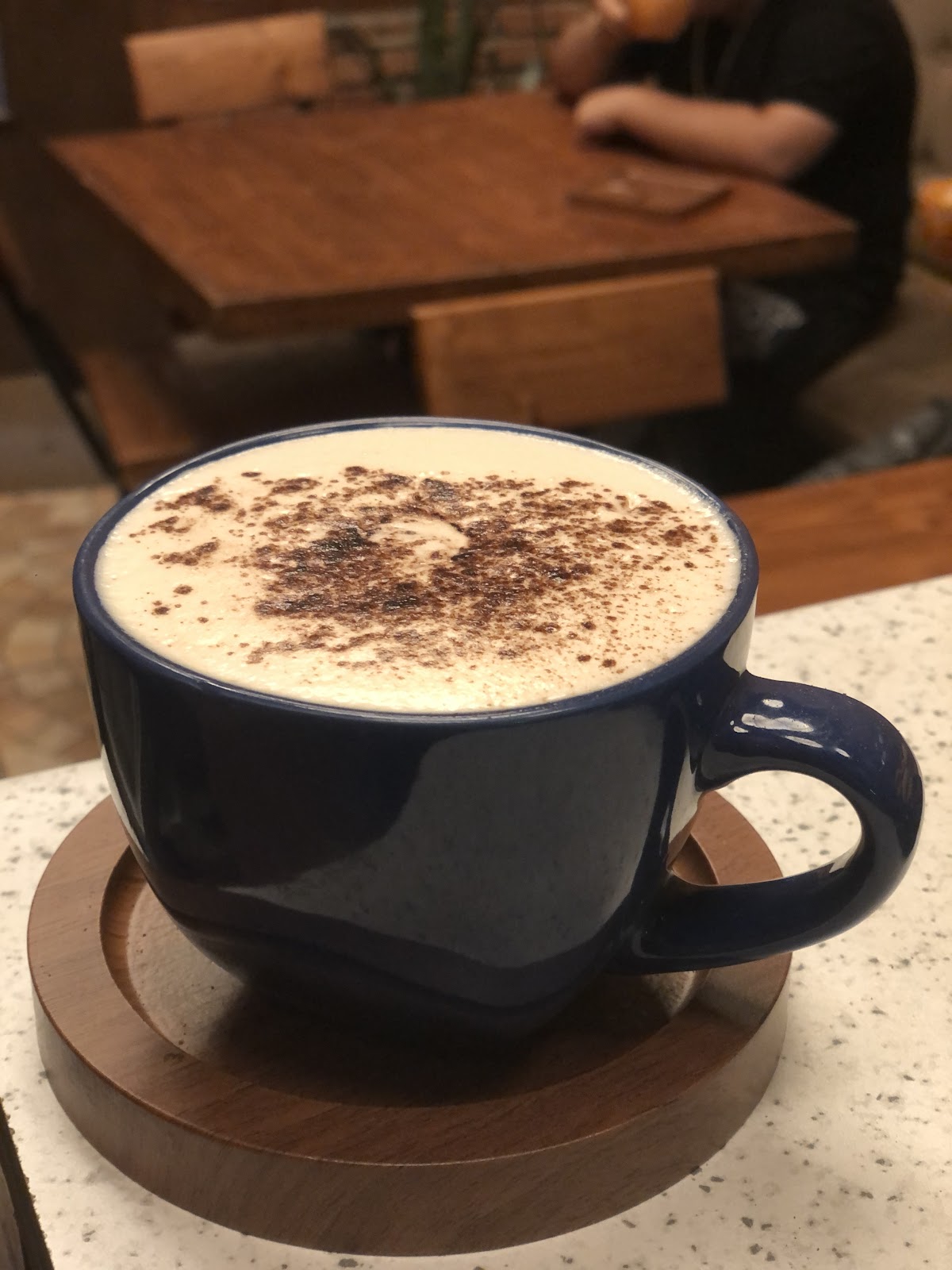 کافه دلا، تصویر ۵